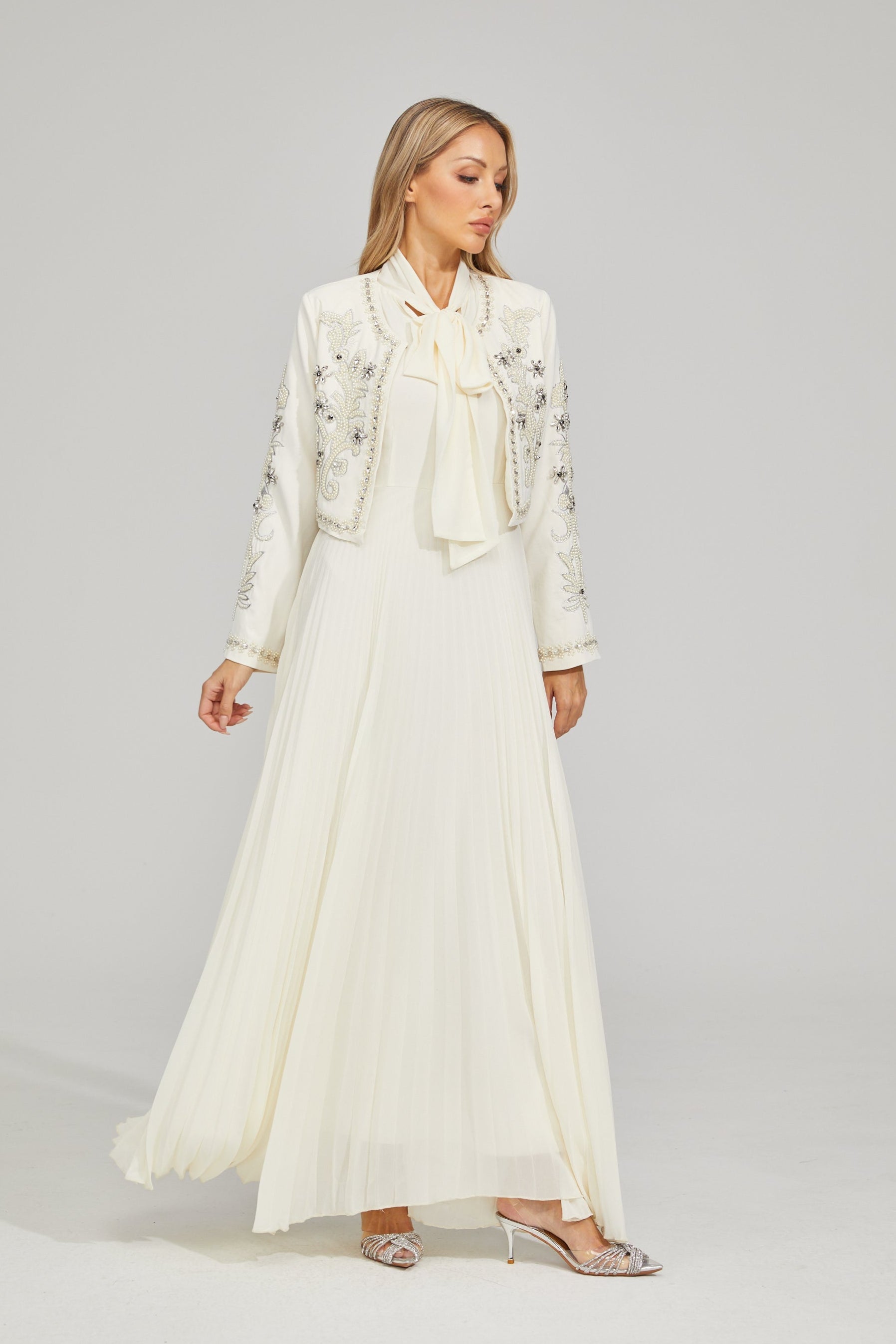 Pileli Maxi Elbise ve Kısa Ceket Takımı