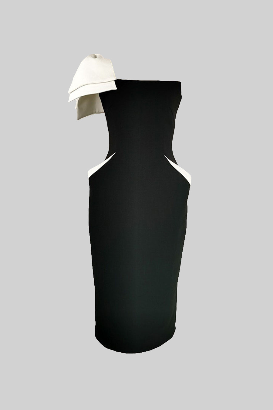 Beyaz Vurgulara Sahip Tek Omuzlu Fit Elbise