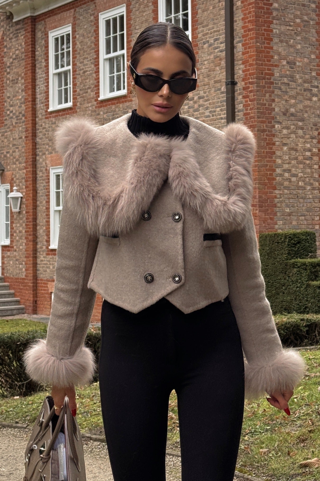 Kürk Yakalı Kısa Ceket