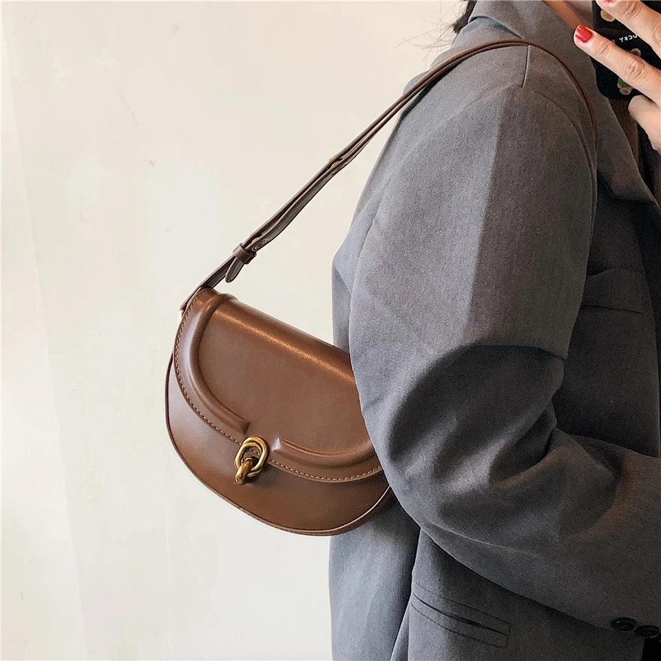 Vintage Tokalı Deri Eyer Çantası