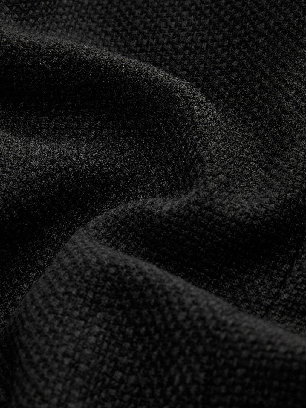 Altın Düğme Detaylı Siyah Kısa Ceket