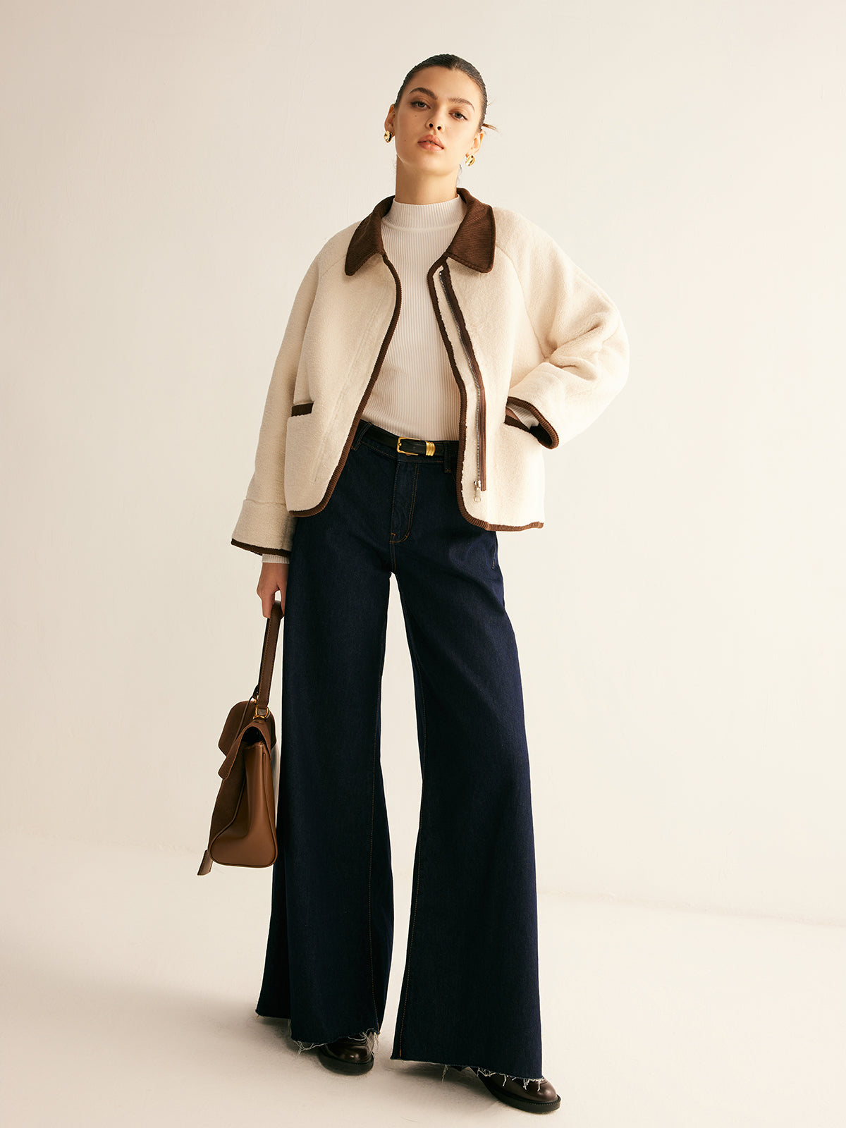 Kontrast Biyeli Minky Ceket