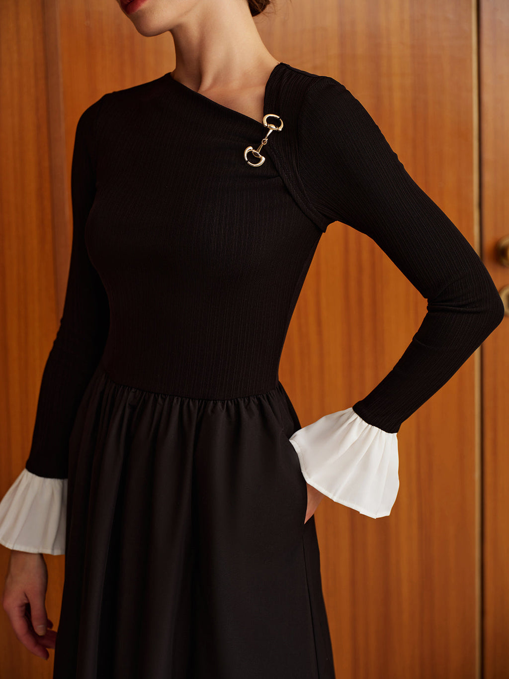 Volanlı Düğme Cep Elbise