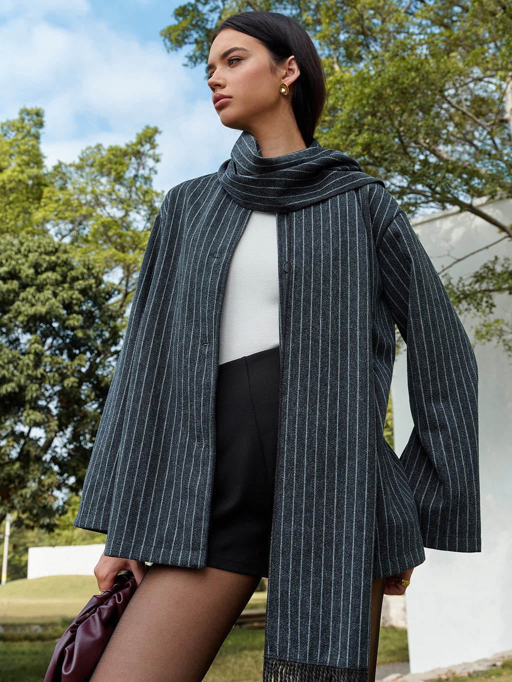 Eşleşen Püsküllü Eşarplı İnce Çizgili Düğmeli Blazer