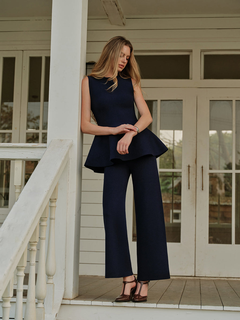 Şık Kloş Etekler Kolsuz Triko