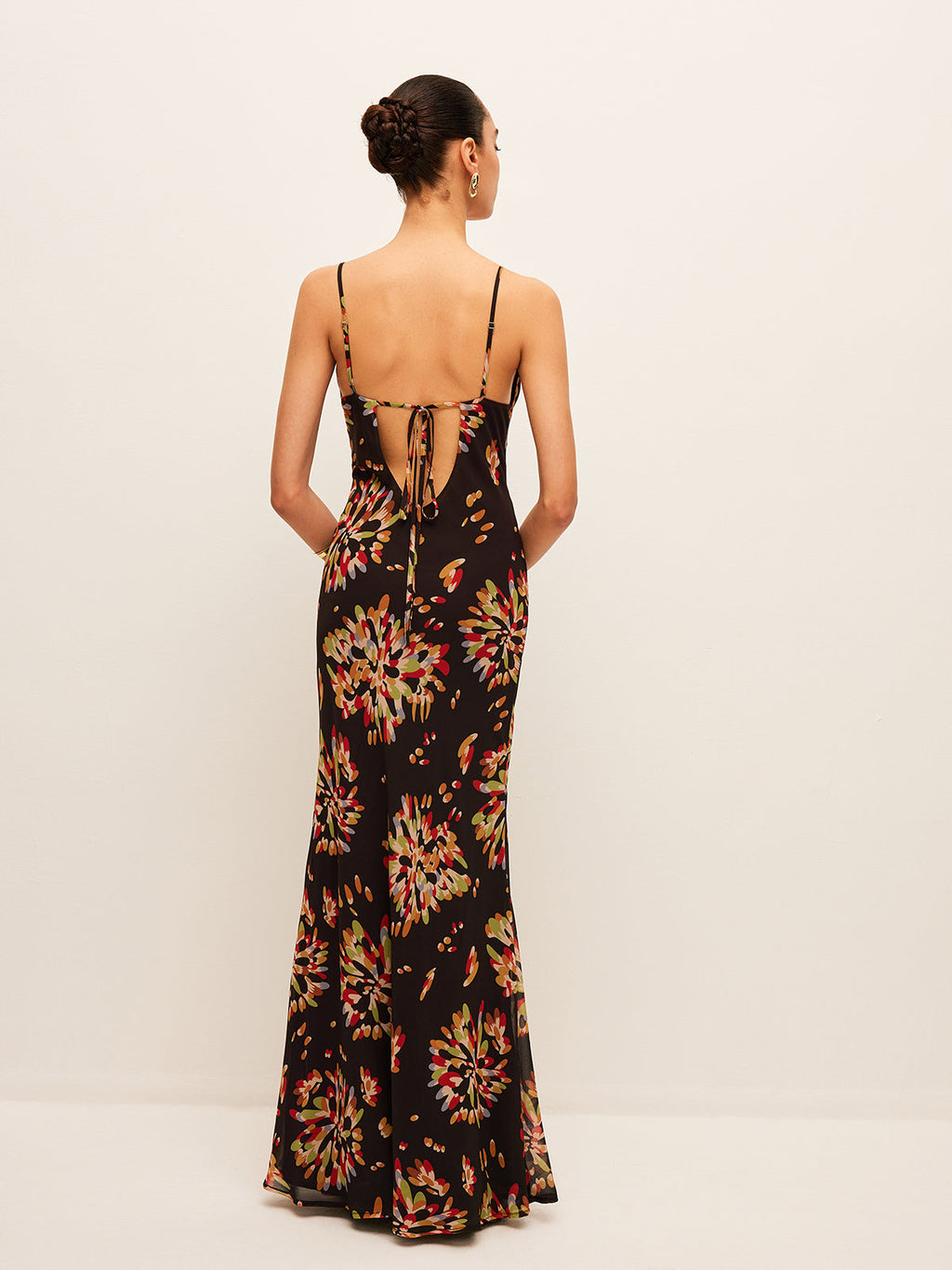 Şık Boho Şifon Sırtı Bağlamalı Kolsuz Elbise