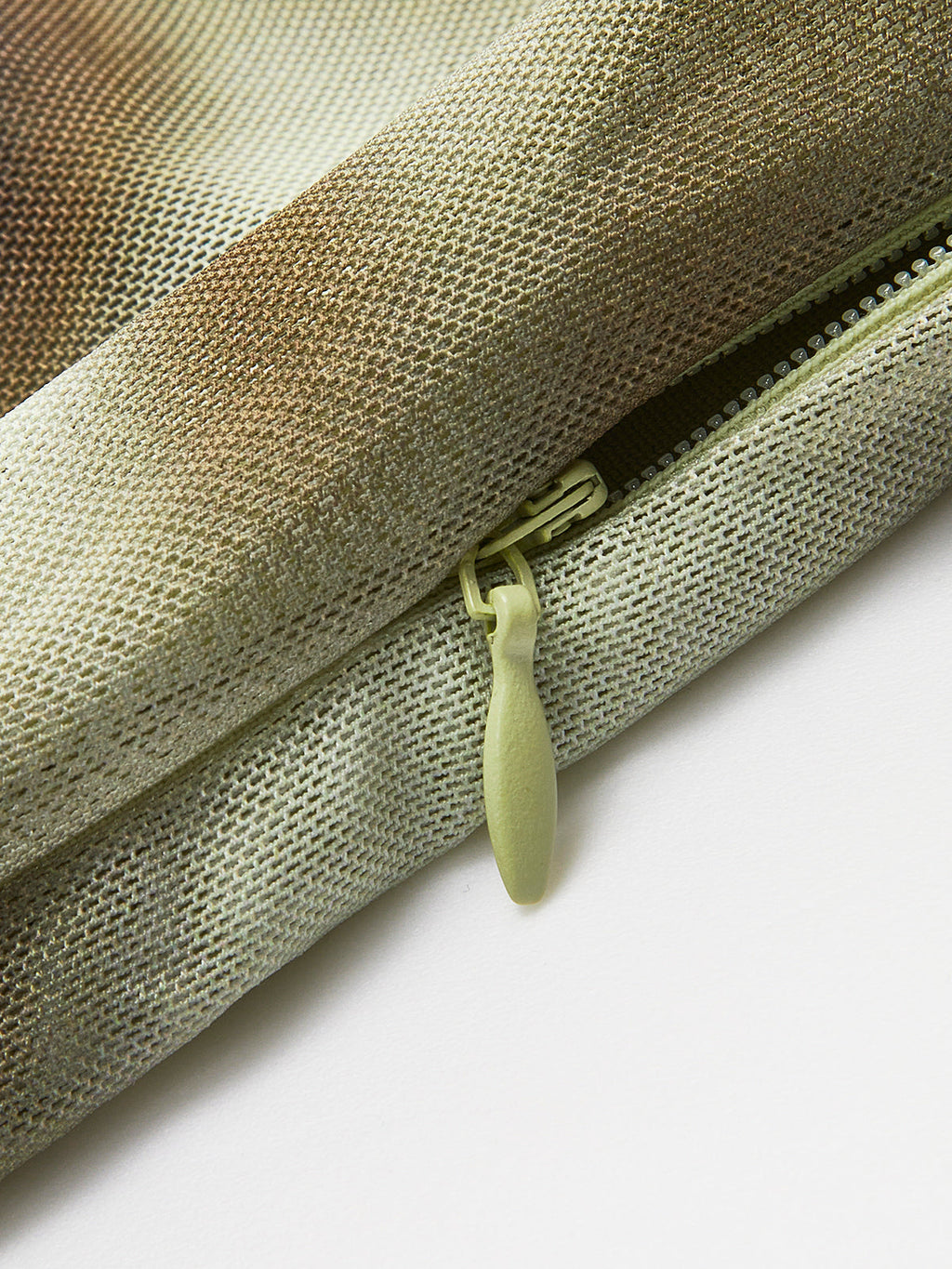 Şık Boho Tarzı File Elbise Göz Alıcı Desen ile