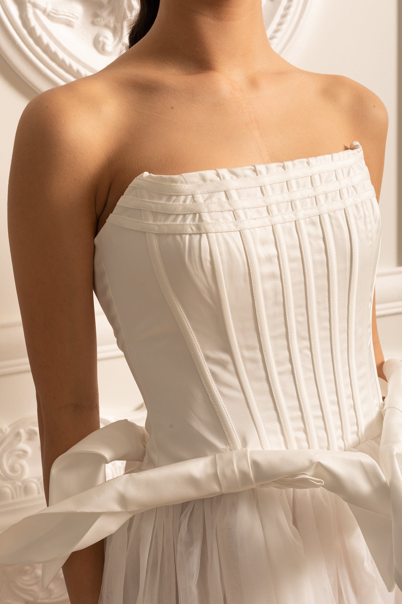 Tül Mini Etekli ve Belden Fiyonklu Korse Elbise - Beyaz