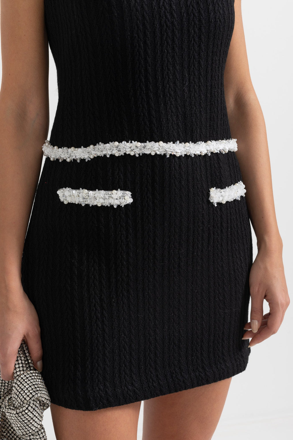 Zarif Kolsuz Dokulu Mini Elbise