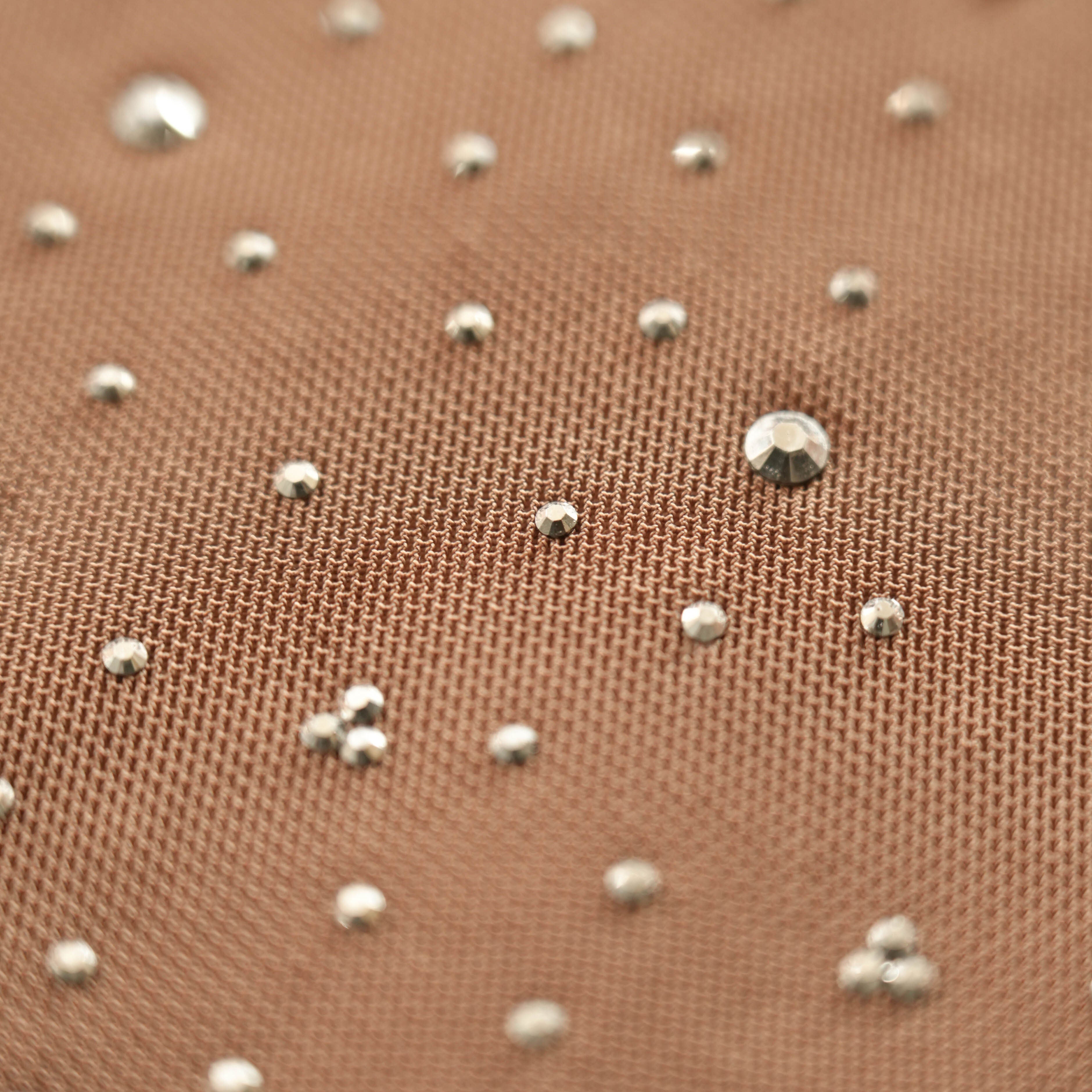 Basamaklı Fırfır Detaylarıyla Parıldayan Mini Elbise