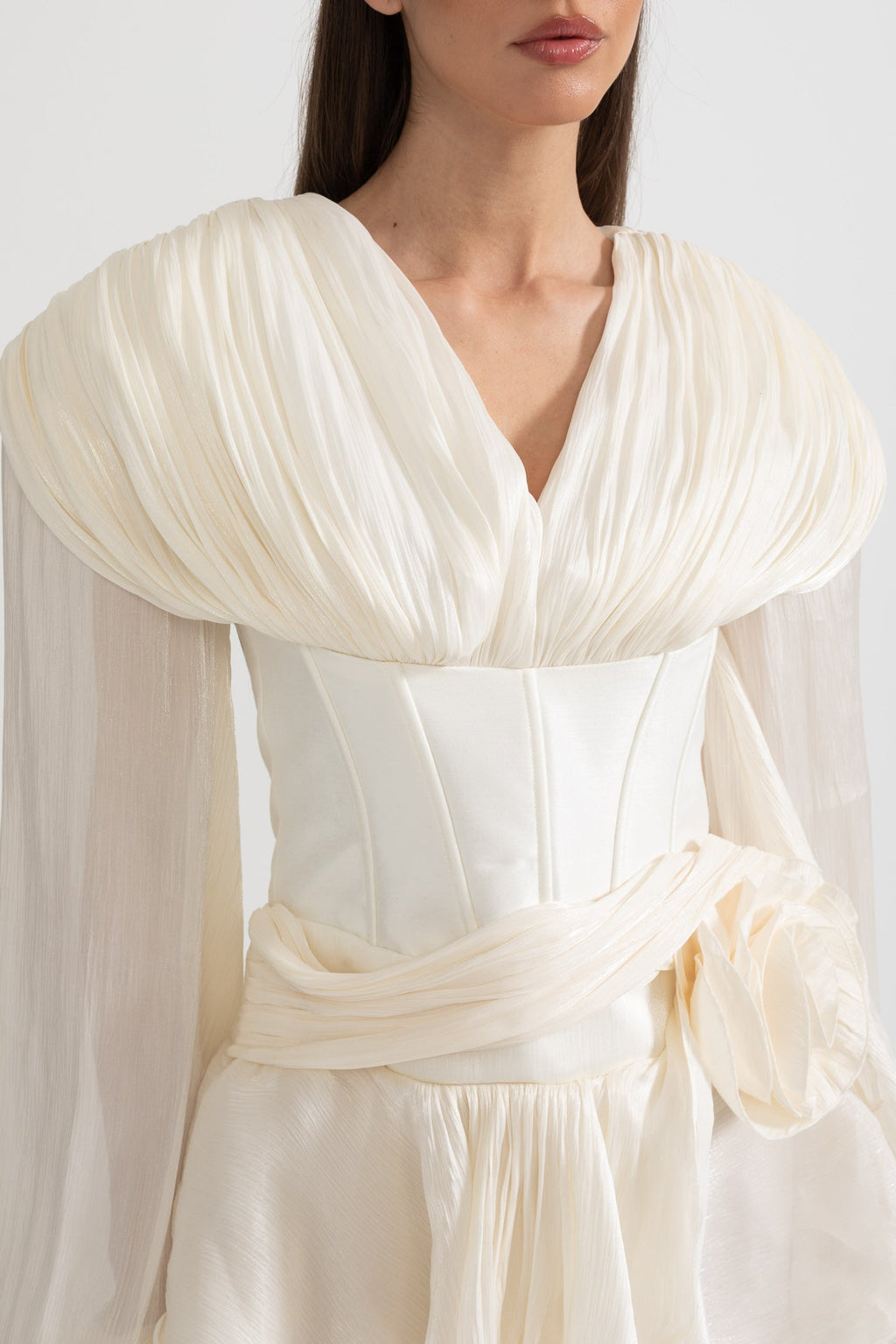 Korse Stili Gövdeli, Fırfır Etekli ve Kabarık Kollu Elbise