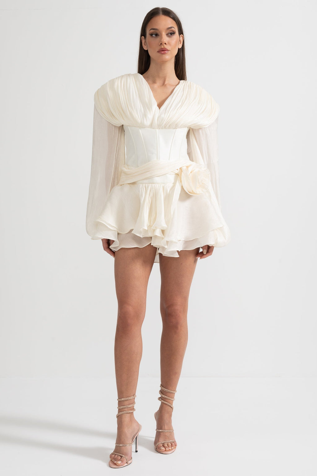 Korse Stili Gövdeli, Fırfır Etekli ve Kabarık Kollu Elbise