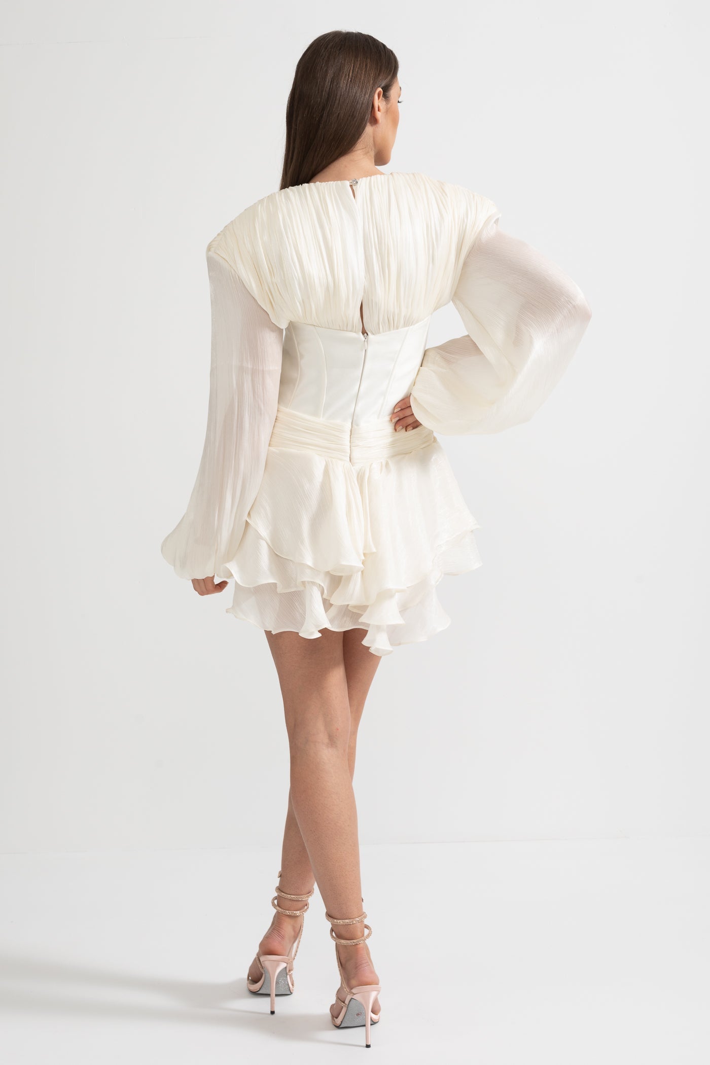 Korse Stili Gövdeli, Fırfır Etekli ve Kabarık Kollu Elbise