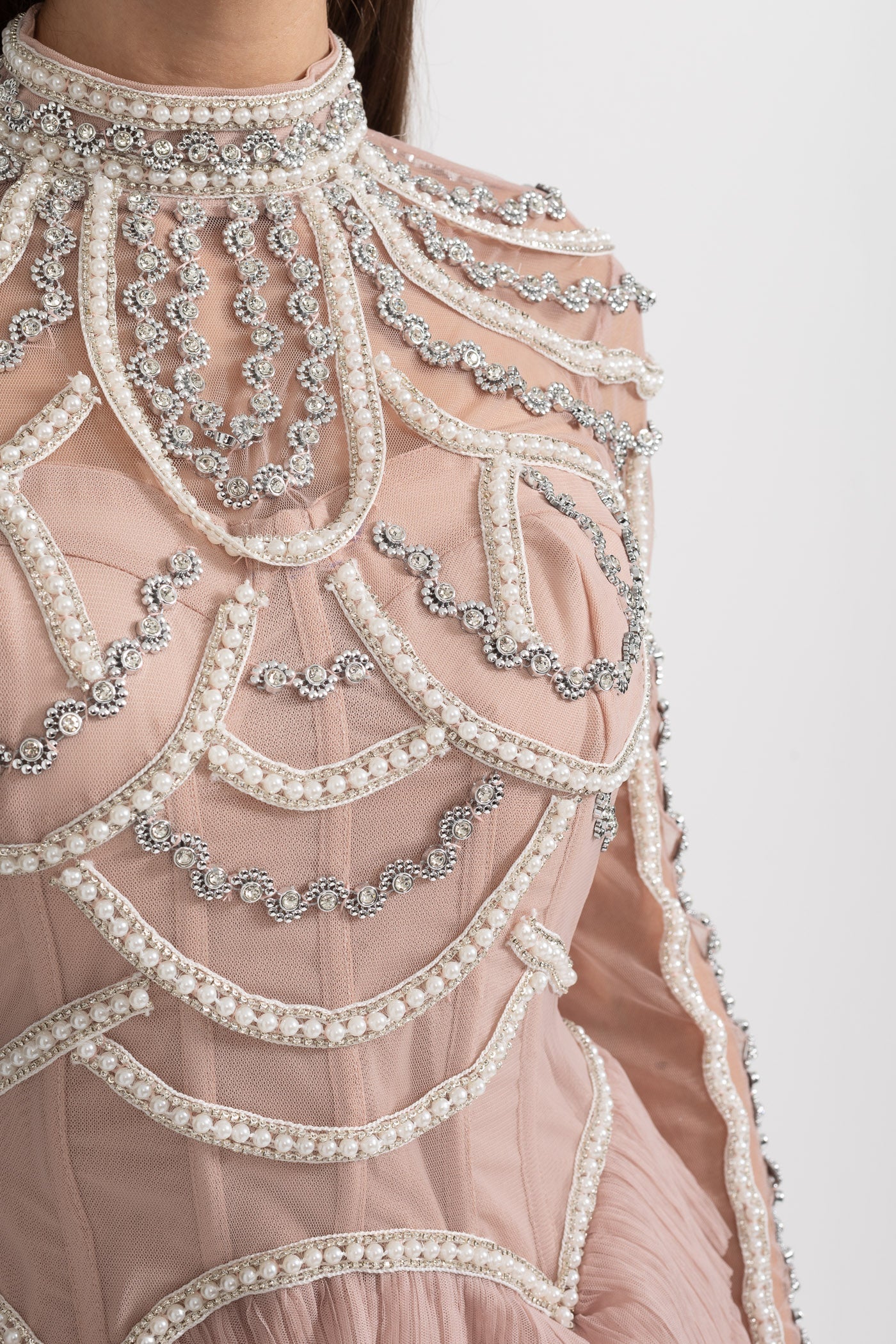 Uzun Kollu Fırfırlı Midi Elbise