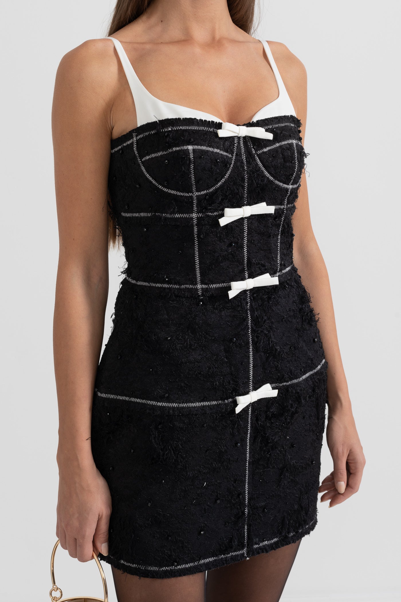 Tüy Benzeri Desenli Kumaşlı Mini Elbise