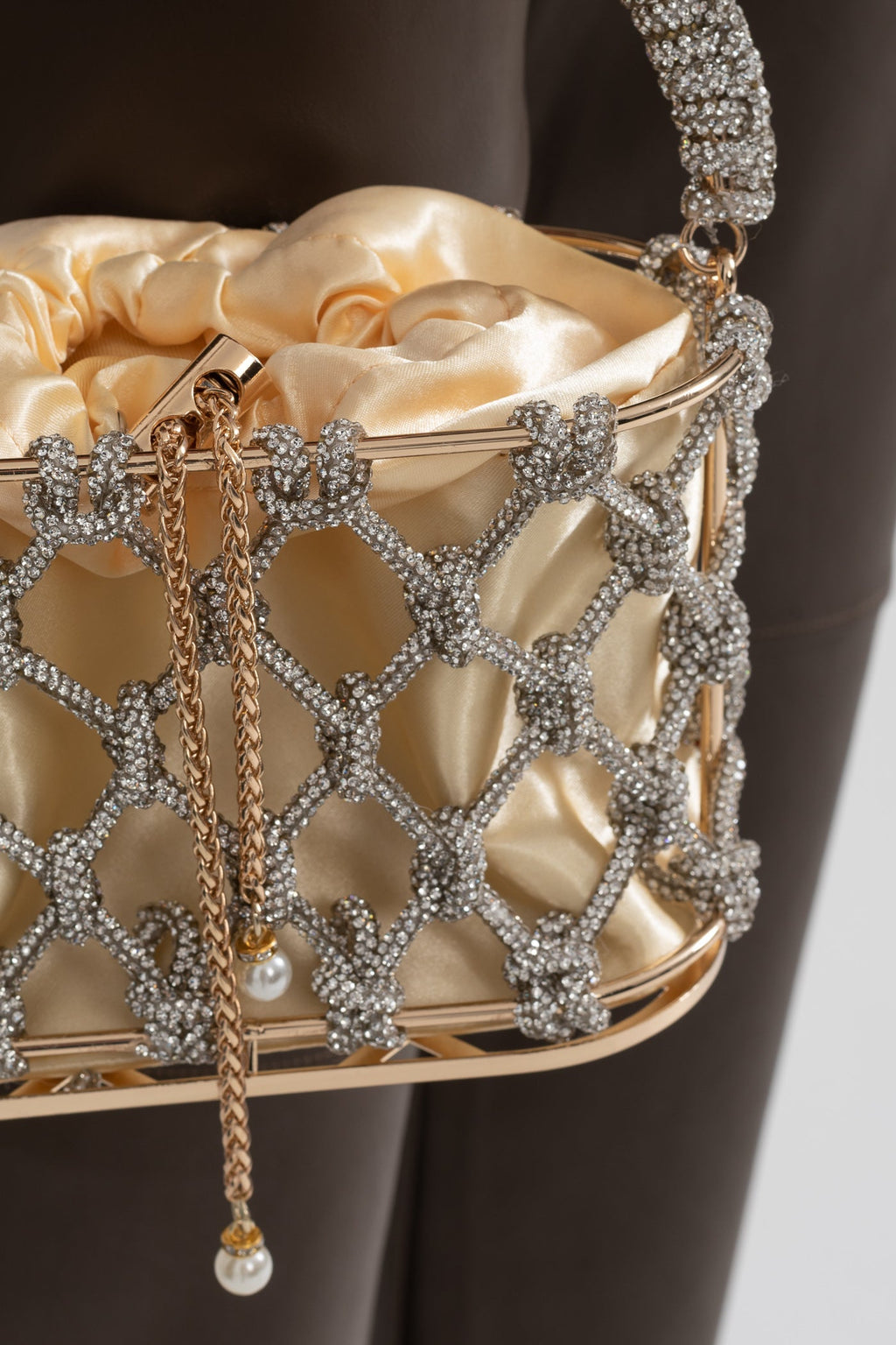 Saten İpli Kese ile Işıltılı Örgü Çanta