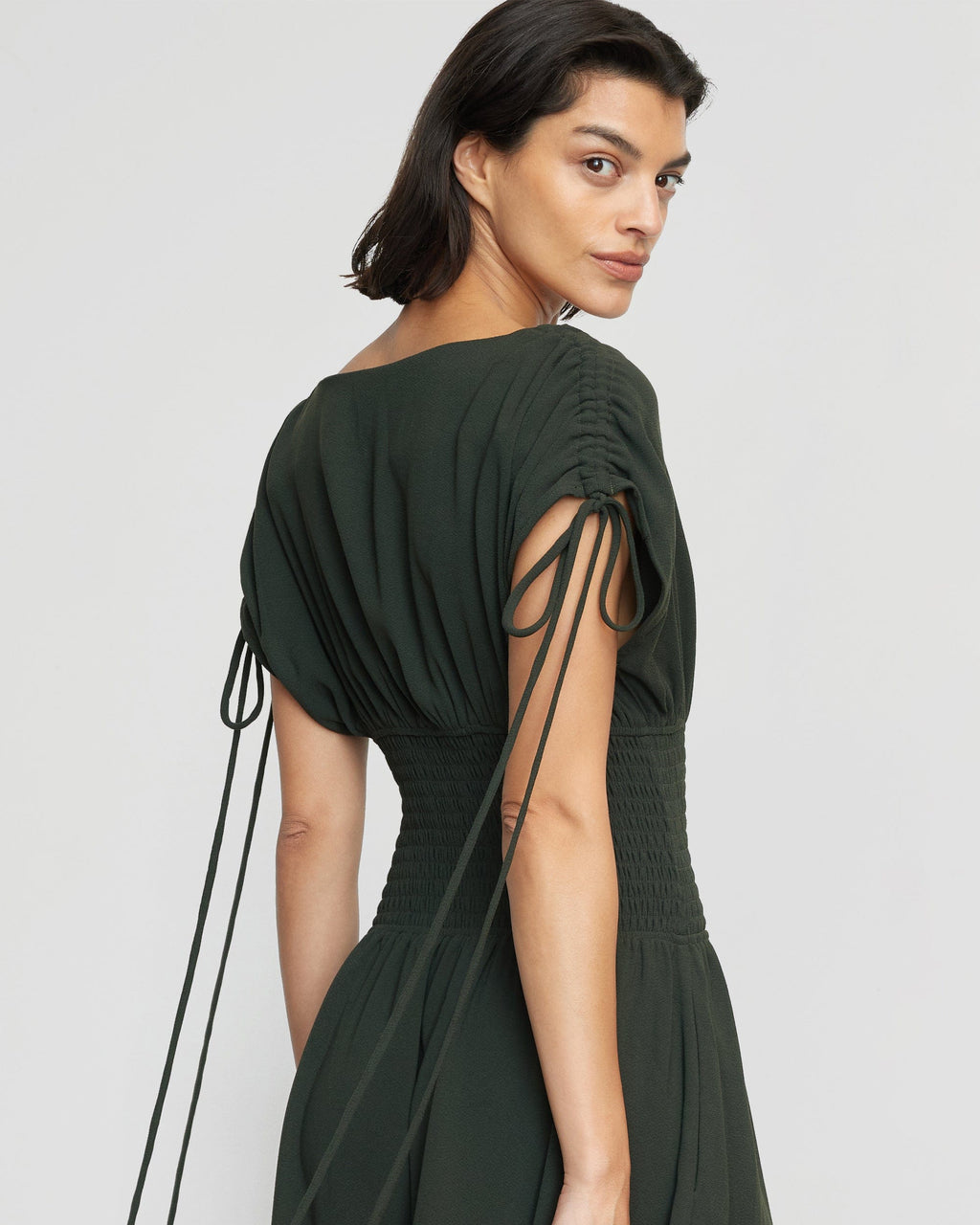 Ayumi Büzgülü Omuzlu Elbise