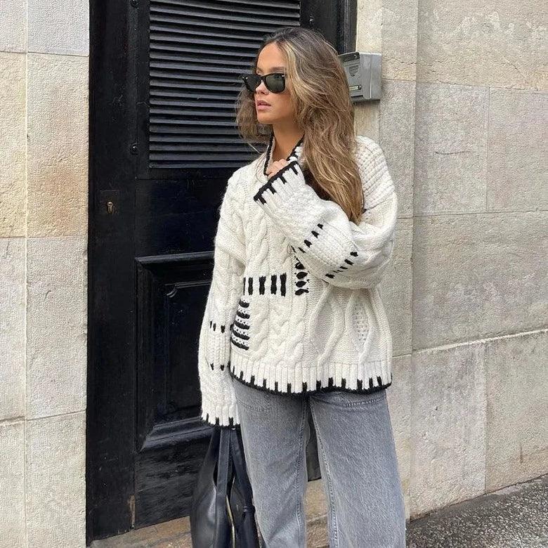 Desenli Boğazlı Triko Kazak