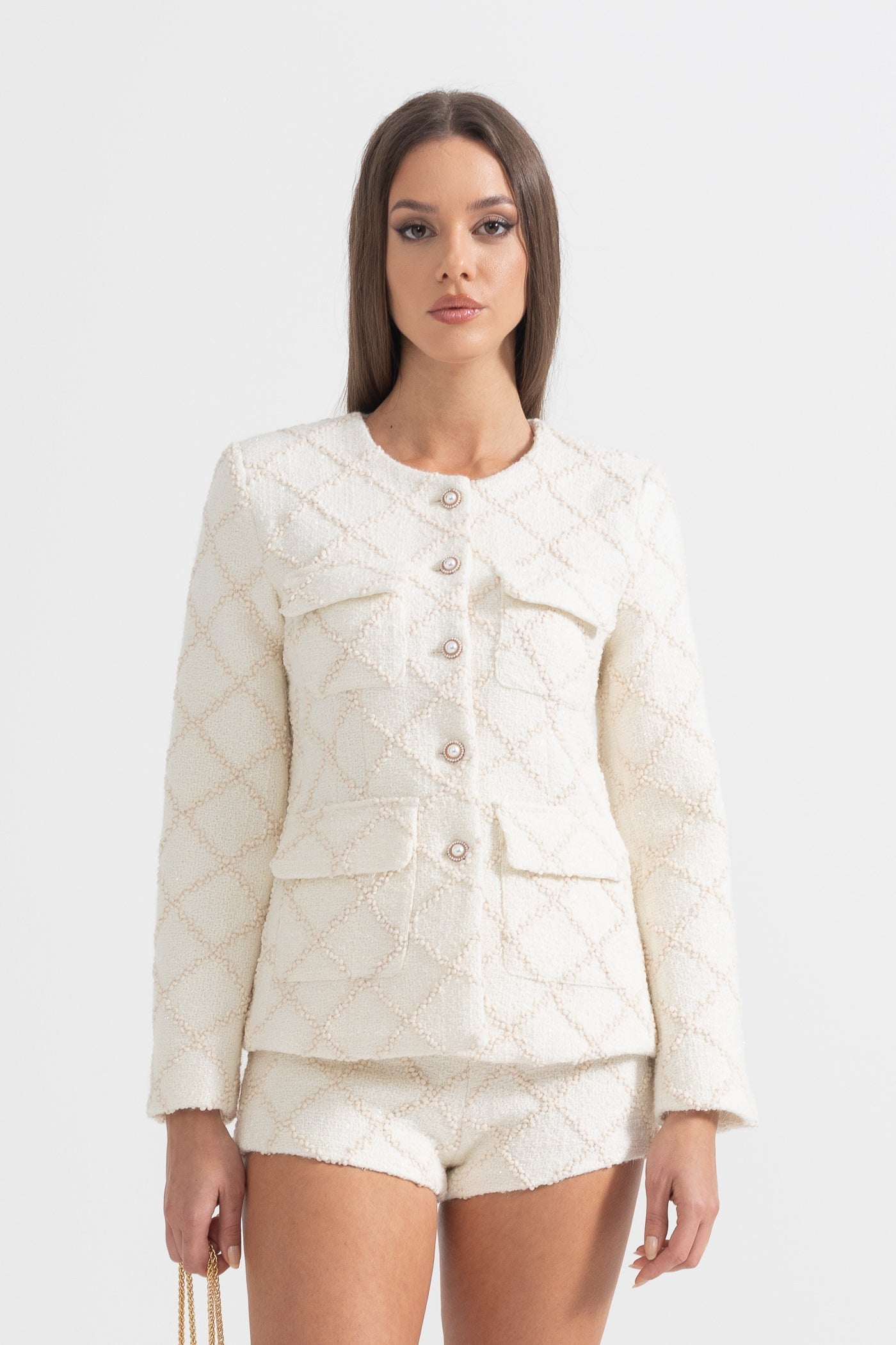 Altın Düğmeli Dokulu Ceket ve Eşleşen Şort